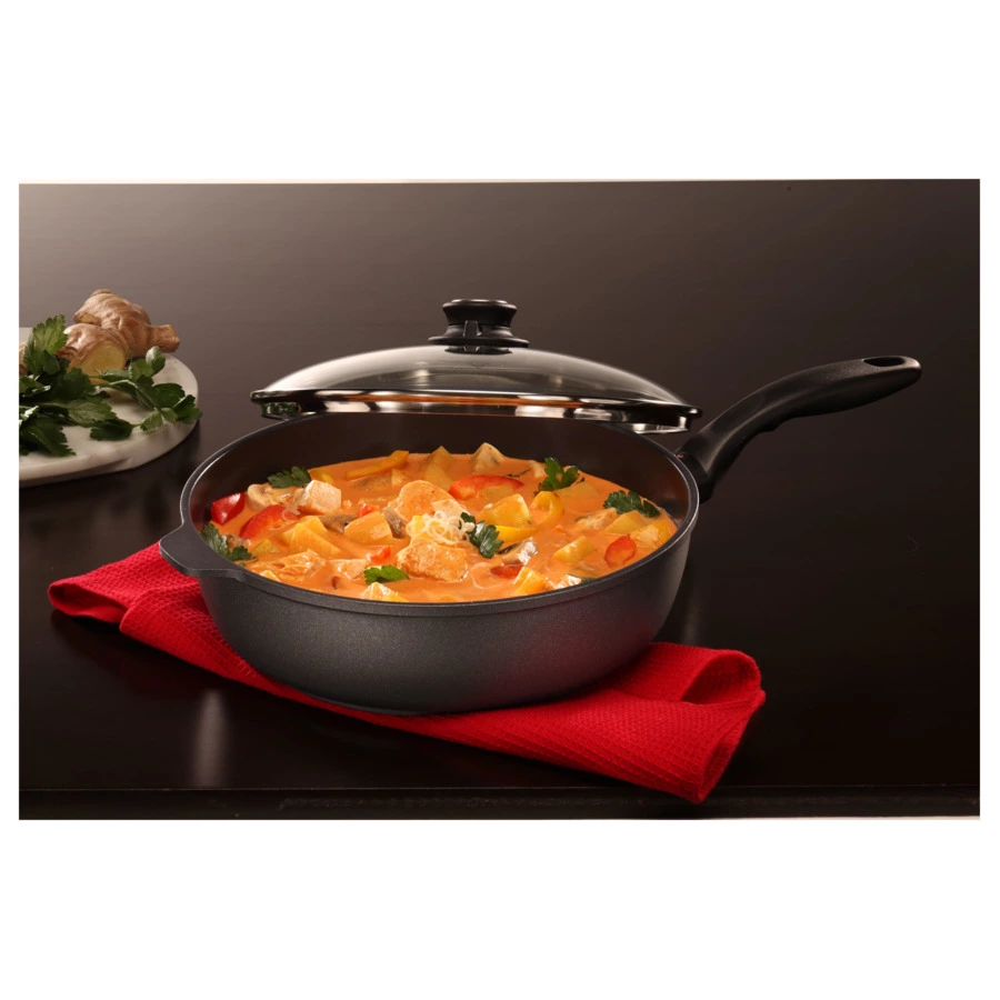 Сотейник с алмазным покрытием с крышкой Swiss Diamond XD CLASSIC+ 28 см, 4,2л, алюминий литой