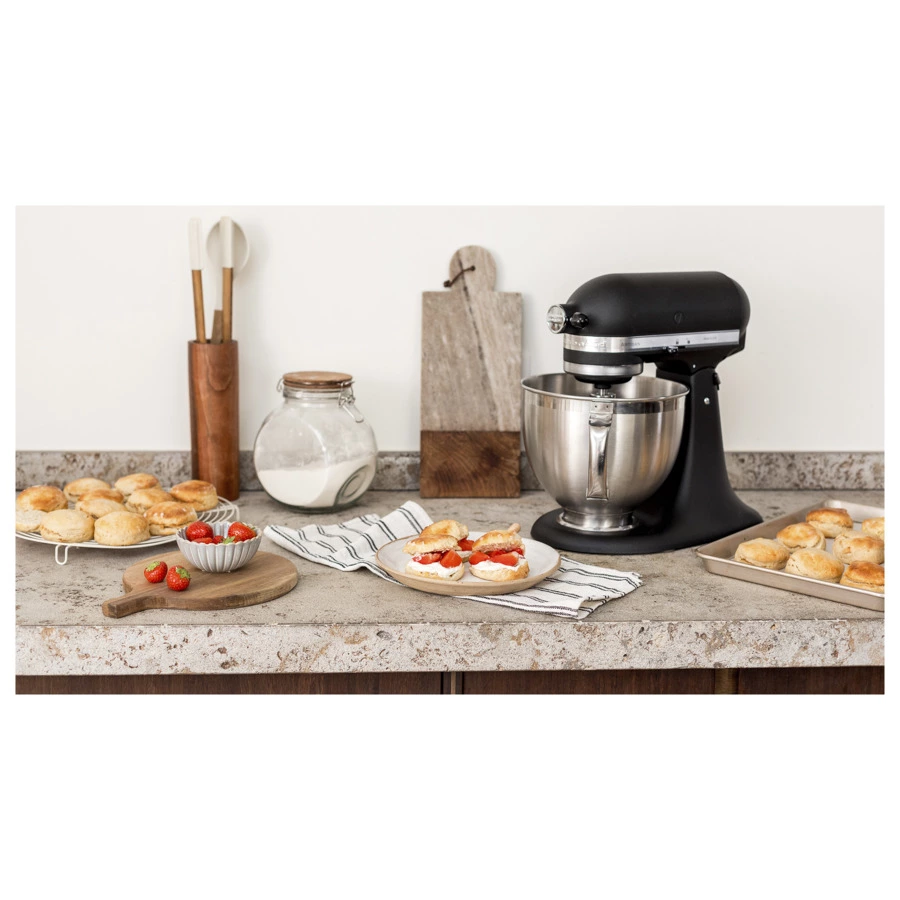 Миксер планетарный KitchenAid Artisan 4,8 л, 4 насадки, экран, 2 чаши, 5KSM175PSEBK, черный чугун