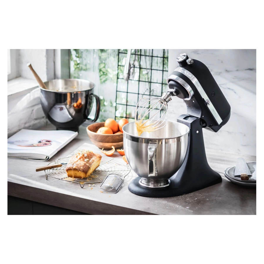 Миксер планетарный KitchenAid Artisan 4.8 л, 3 насадки, экран, чаша 3 л, 5KSM185PSEBK, черный чугун