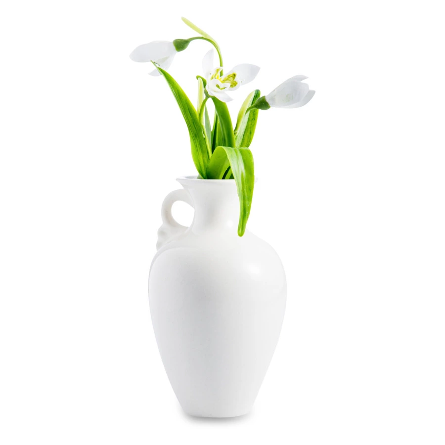 Подснежники в вазе