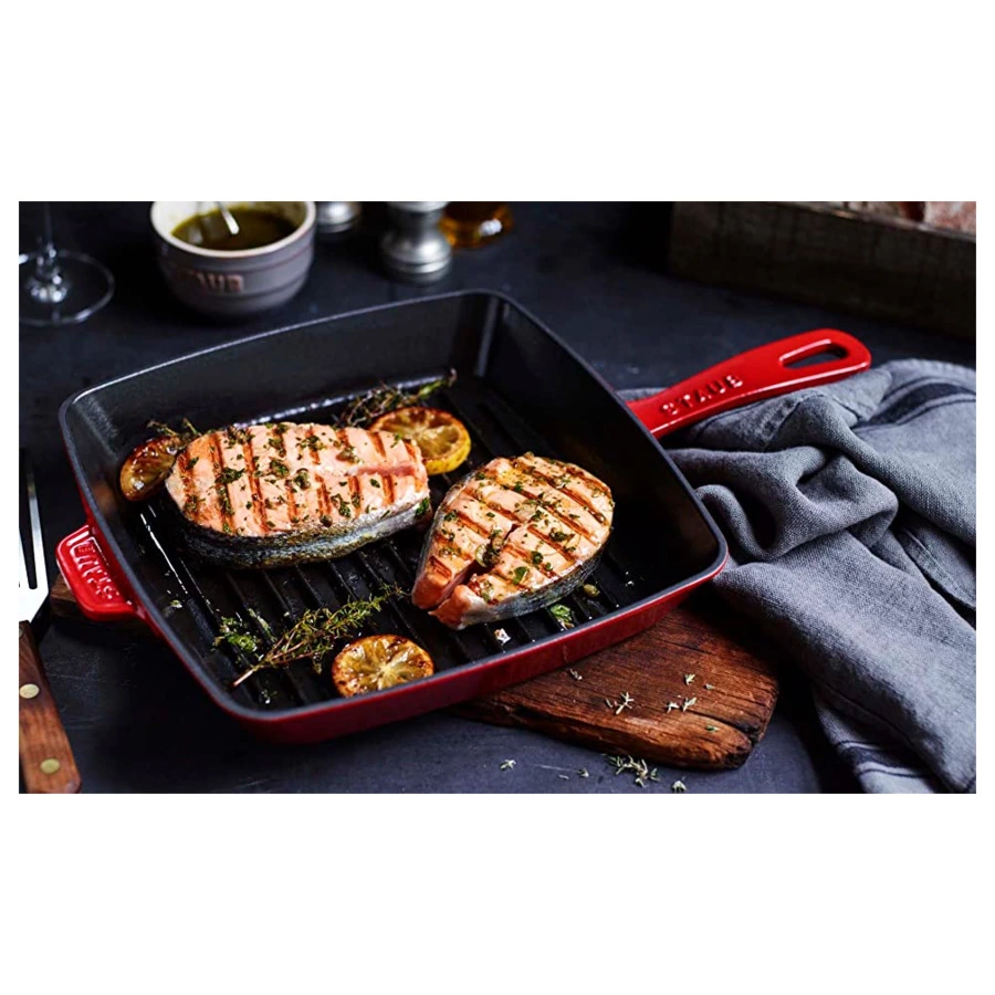 Сковорода для гриля квадратная Staub 26х26 см, вишневая, чугун, для индукции, духовки, п/к