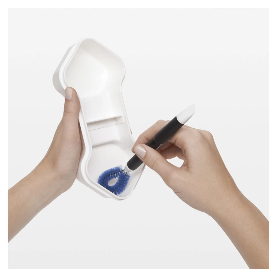 Набор щеток OXO для труднодоступных мест посуды и техники 2 шт