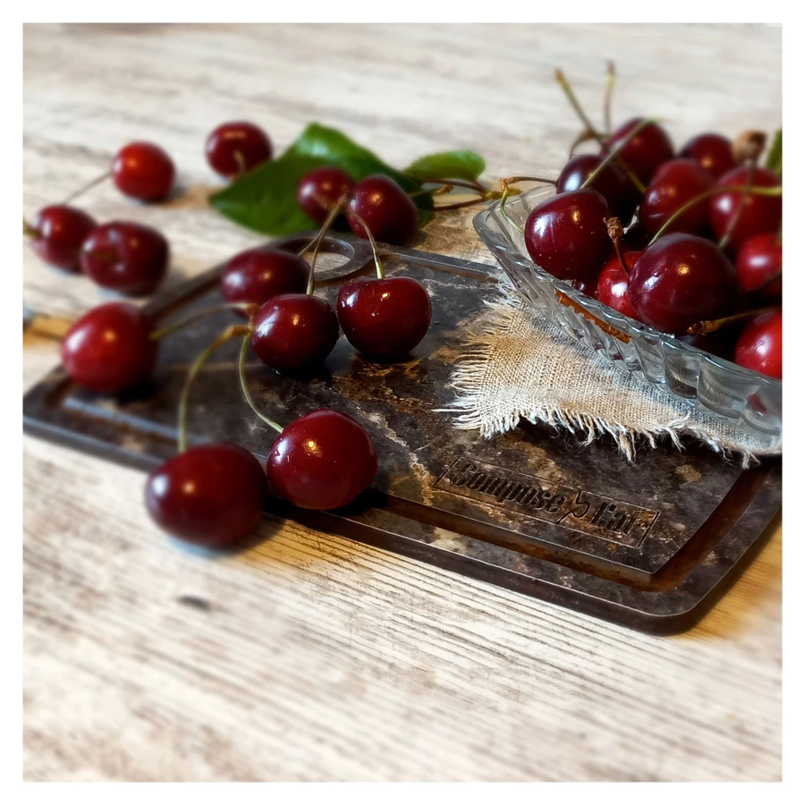 Доска разделочная с желобом ComposeEat Fashion 22х15 см, композит, мрамор имперадор