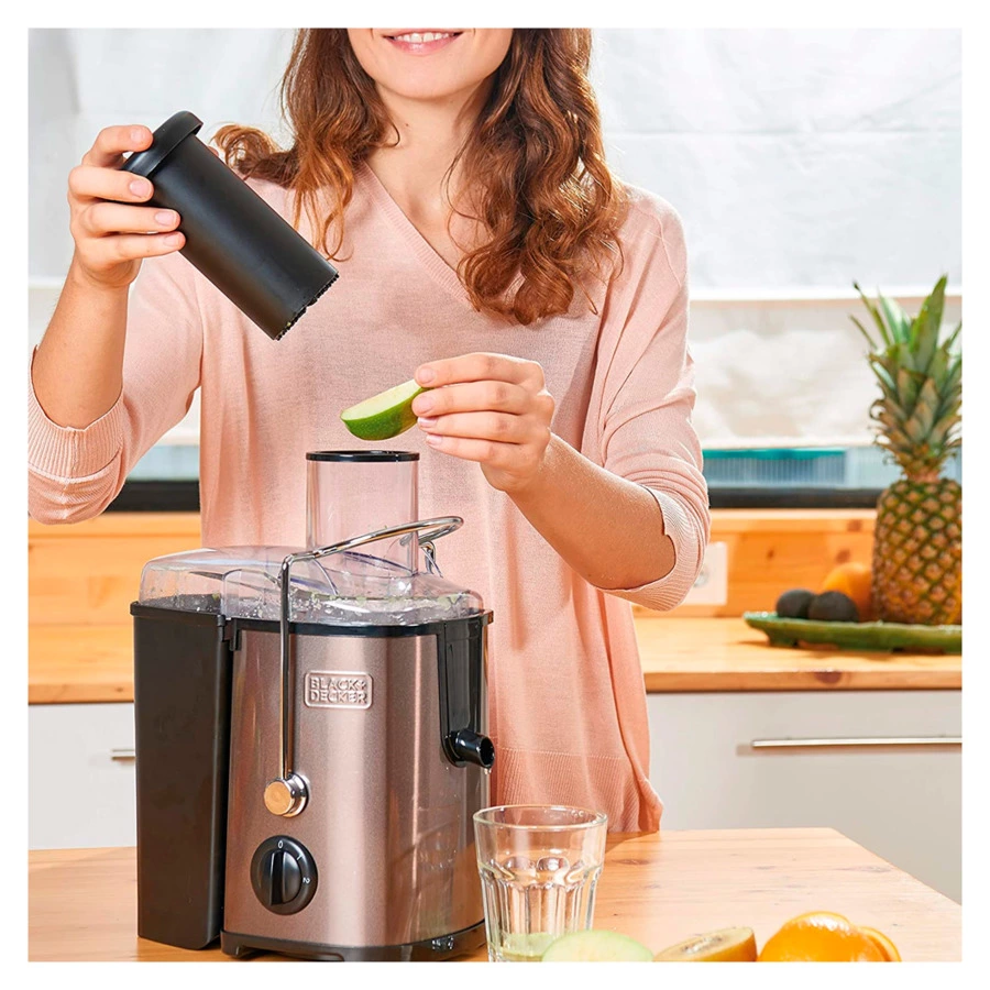 Соковыжималка универсальная Black+Decker BXJE600E 29х22х26 см, сталь нержавеющая, серебристая