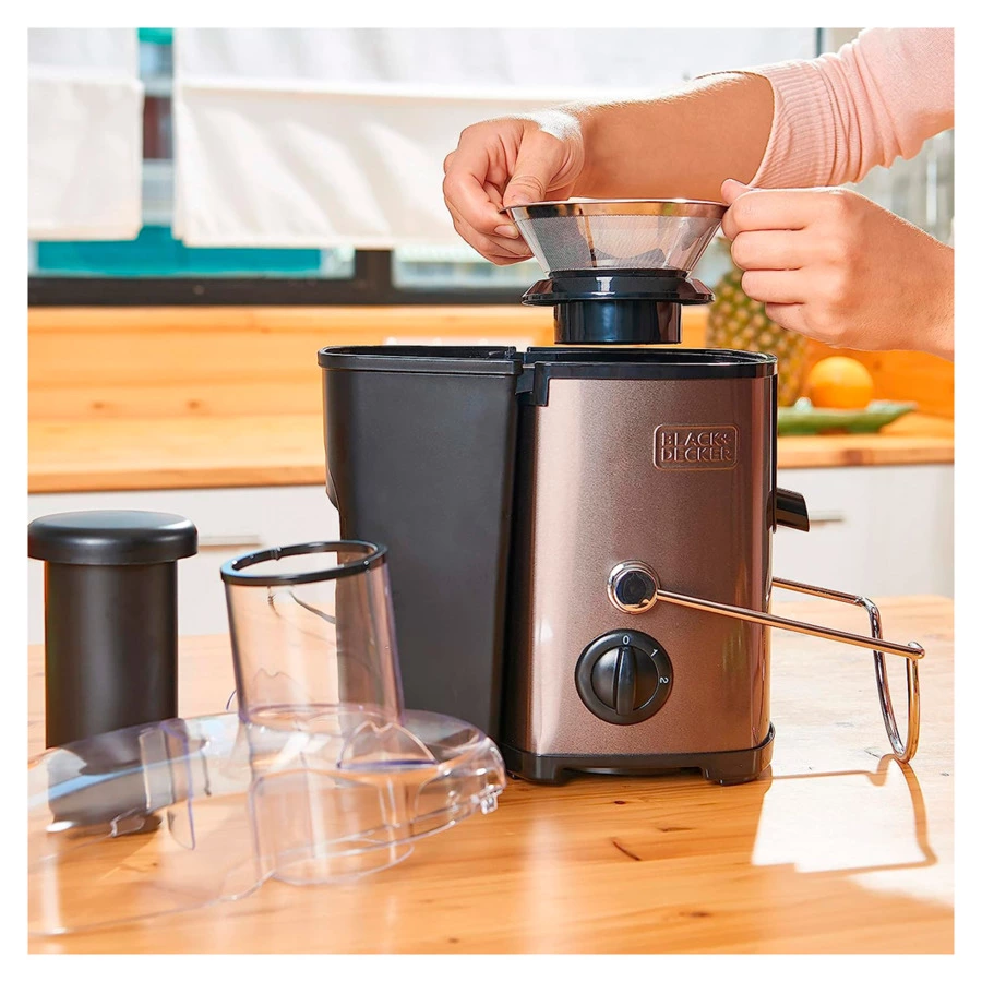Соковыжималка универсальная Black+Decker BXJE600E 29х22х26 см, сталь нержавеющая, серебристая
