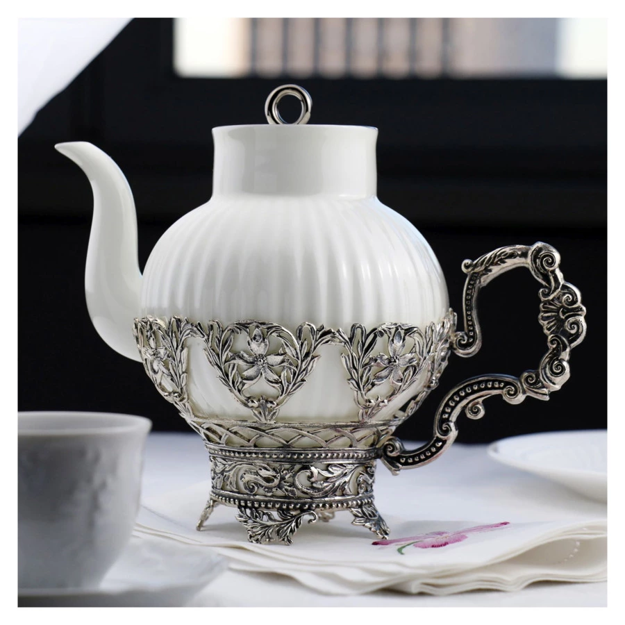 Чайник в футляре АргентА Симфония 343,98 г, серебро 925