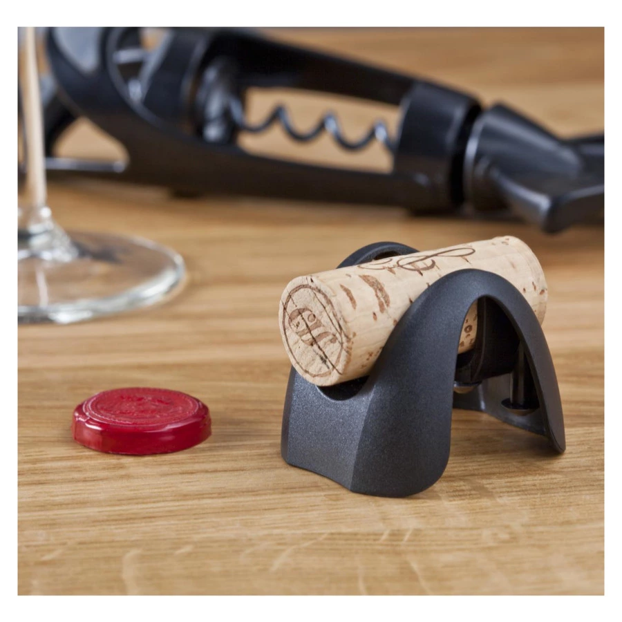 Обрезатель фольги Vacu Vin 5х4,5 см, пластик, черный