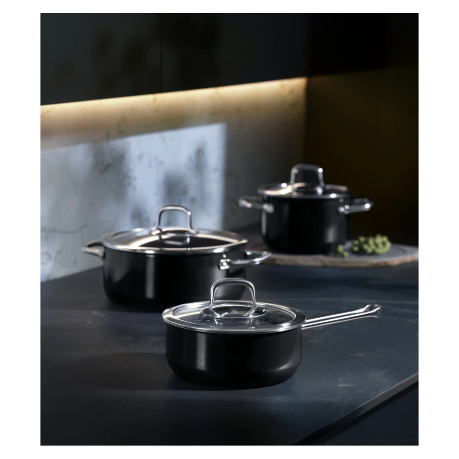 Кастрюля WMF Fusiontec Compact 18 см, сталь нержавеющая, черная