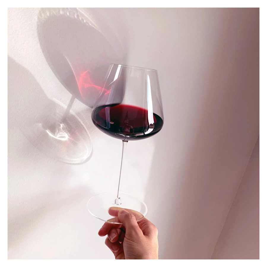 Бокал для красного вина Nude Glass Невидимая ножка Вертиго 950 мл, стекло хрустальное