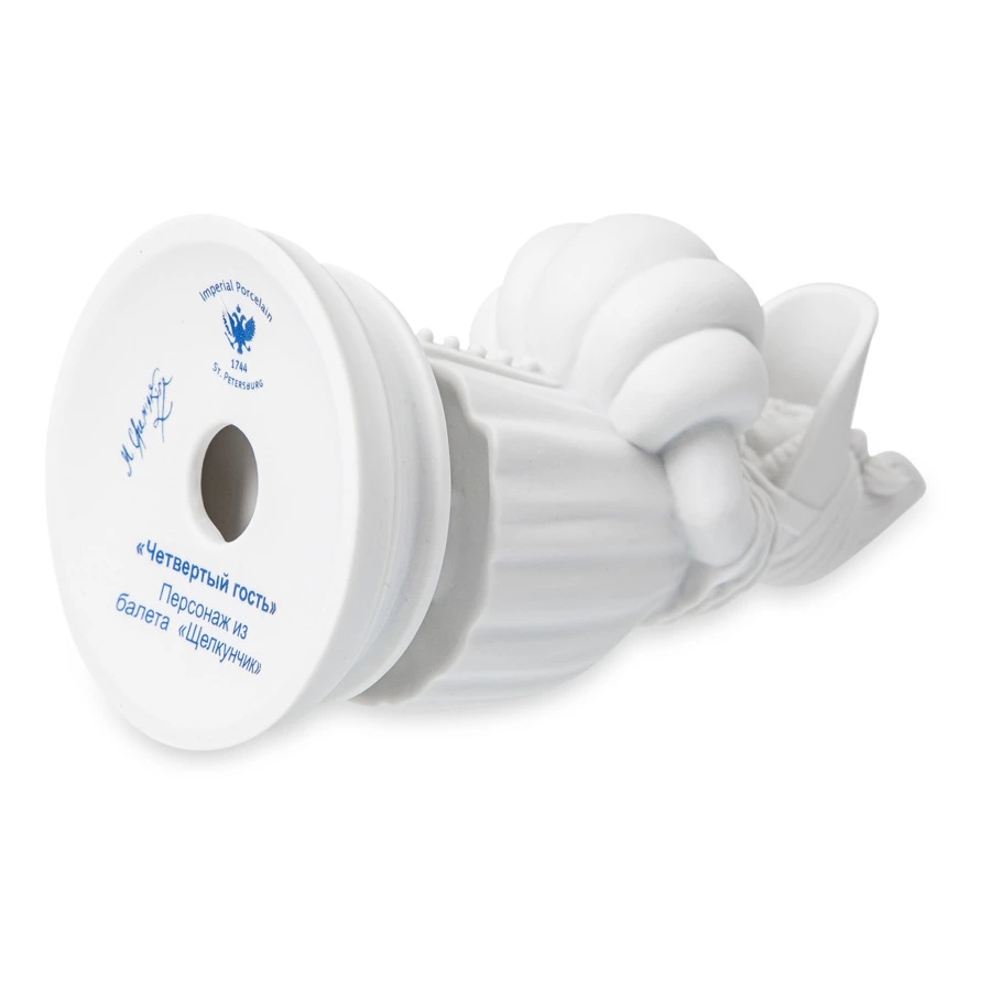 Скульптура ИФЗ Четвертый гость 14х8,2 см, фарфор твердый, белая