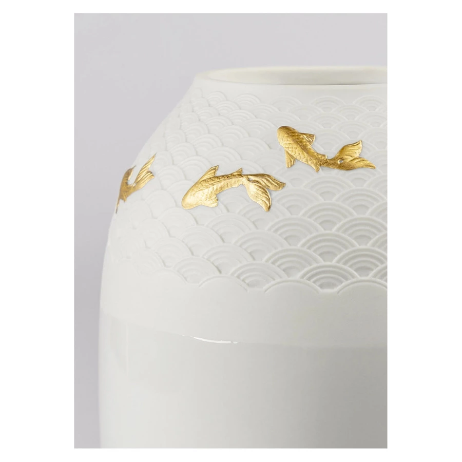 Ваза Lladro Кои 18х25 см, фарфор, золотой люстр, белая