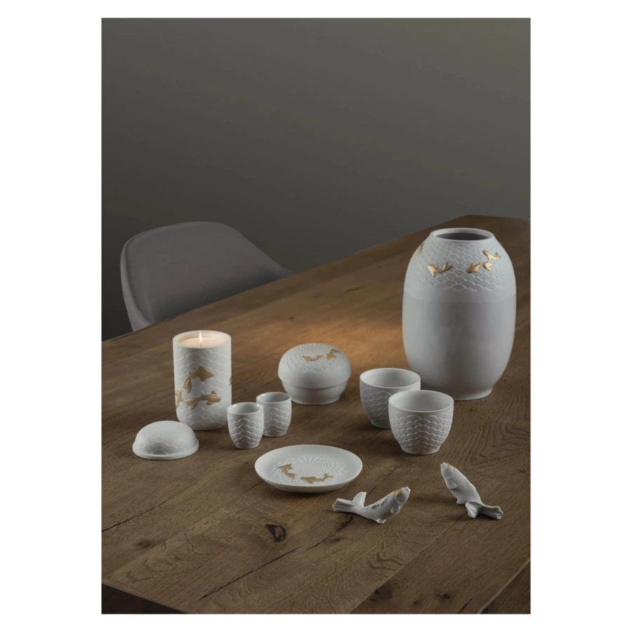 Ваза Lladro Кои 18х25 см, фарфор, золотой люстр, белая