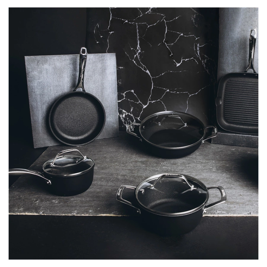 Сковорода антипригарная индукционная Barazzoni Black Titan 32 см, алюминий кованый