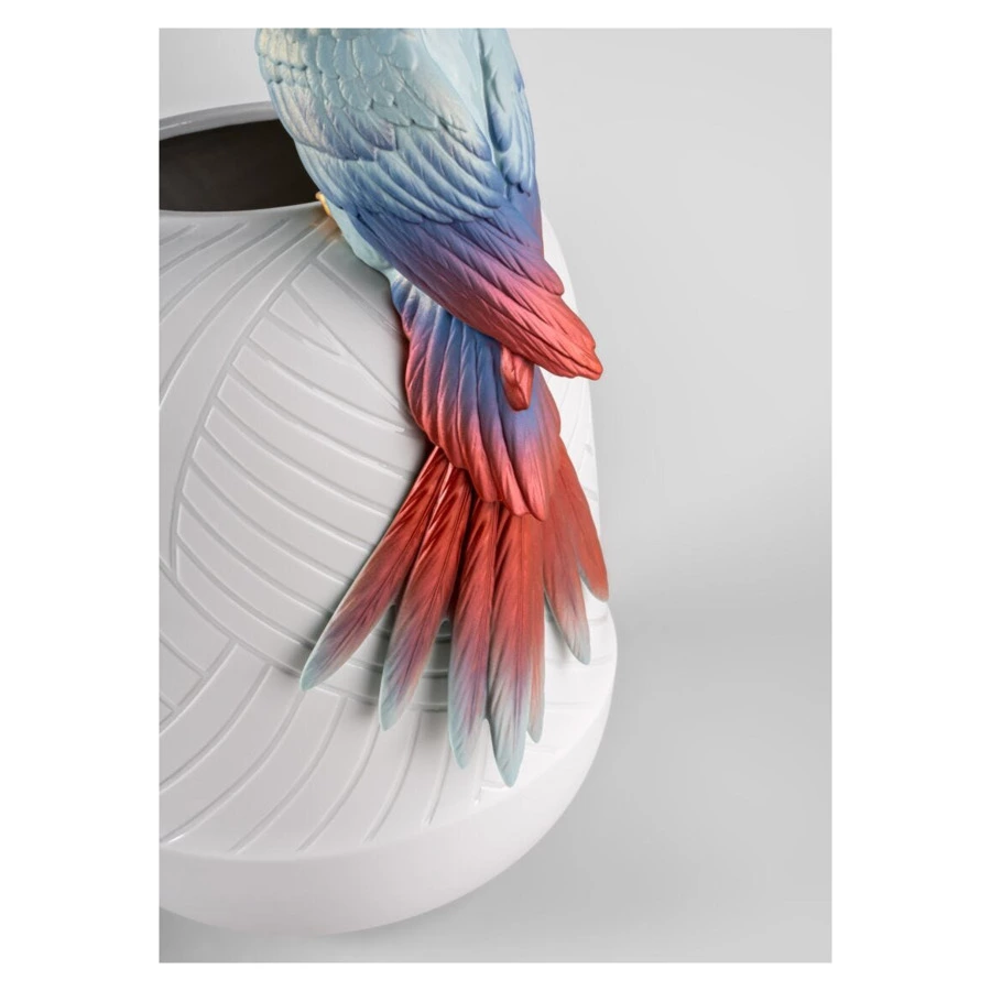Ваза Lladro Какаду 51x27x24, фарфор