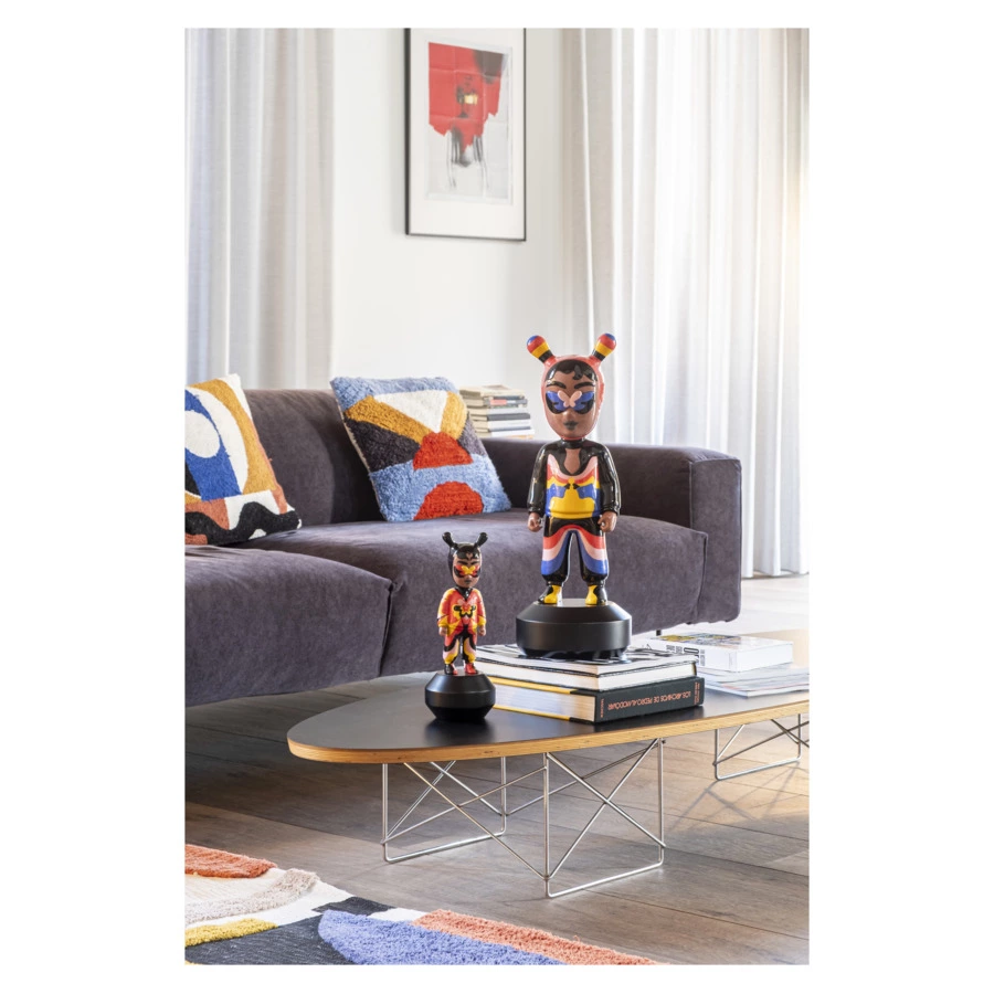 Фигурка Lladro Гость малый, дизайнер Джейд Перпл Браун 11х30 см, фарфор