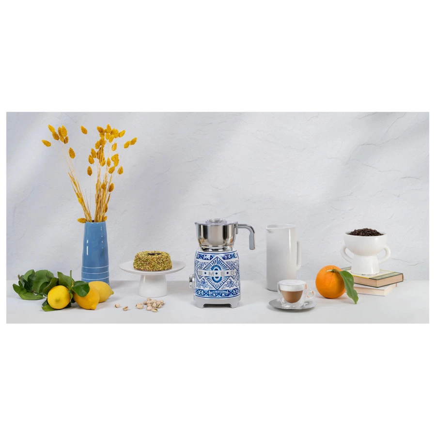 Вспениватель молока SMEG MFF01DGBEU Dolce & Gabbana, голубой