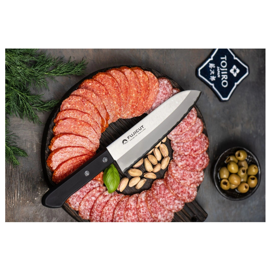 Нож японский шеф Сантоку Fuji Cutlery FUJI CUT 16,5 см, сталь Мо-V, рукоять PP, заточка #2000