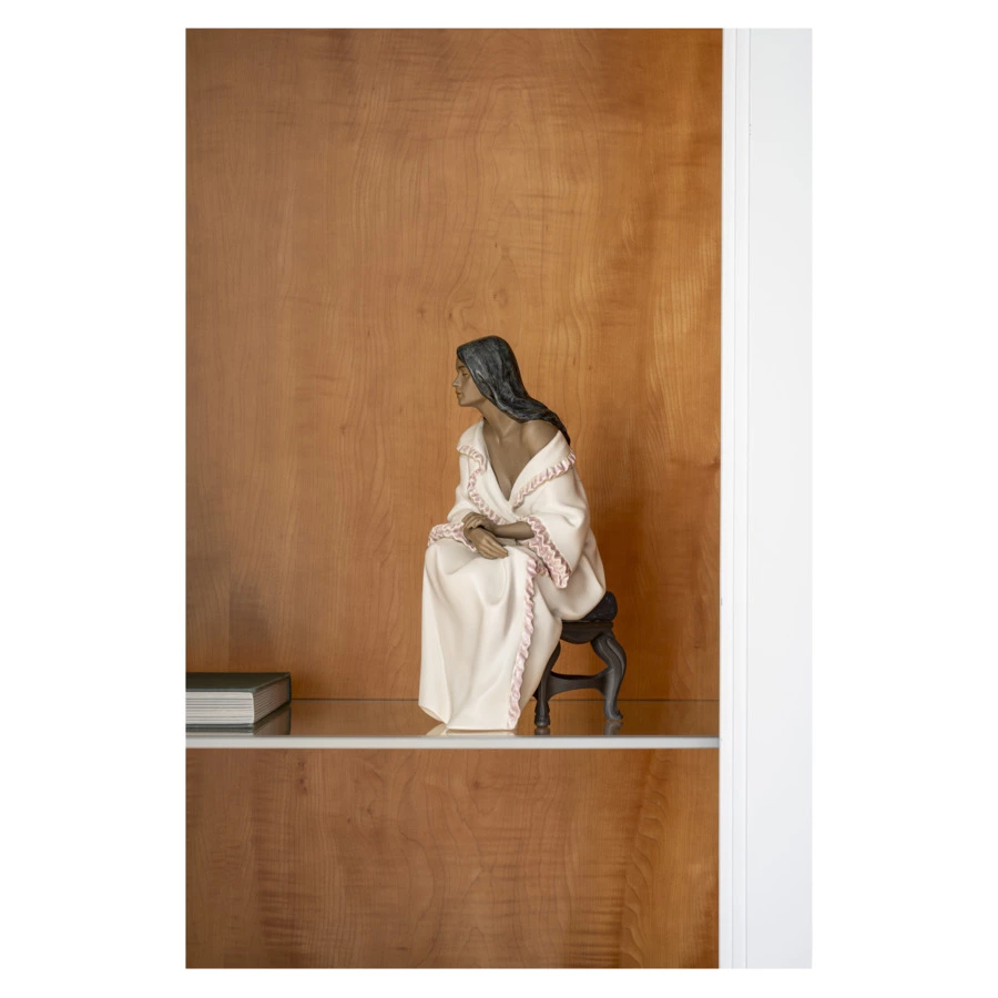 Фигурка NAO Утренний отдых 22х13х40 см, фарфор