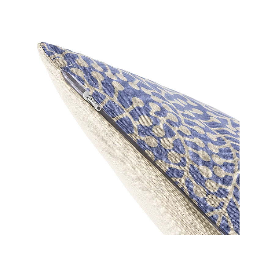 Подушка декоративная Tkano Scandinavian touch Спелая смородина, 45x45 см, 100% хлопок, фиолетовая