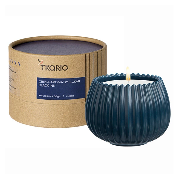 Свеча ароматическая Tkano Edge Black Ink, 30 часов, синяя