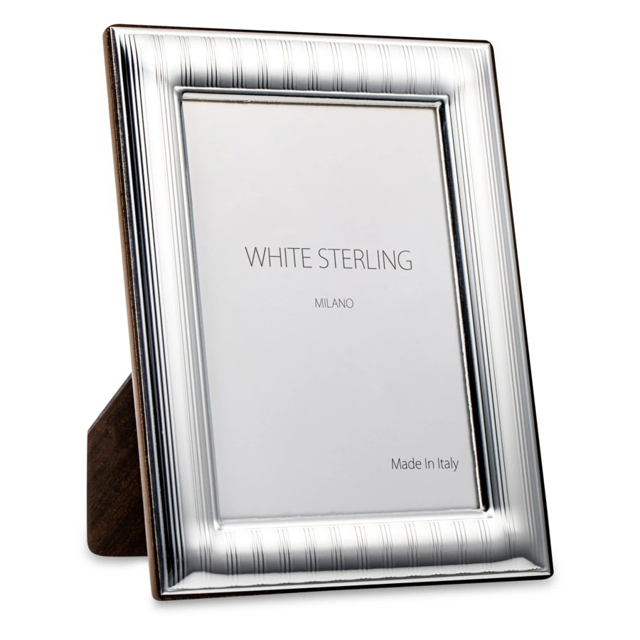 Рамка для фото Intersilver Полосы 9x13 см, алюминий с посеребрением