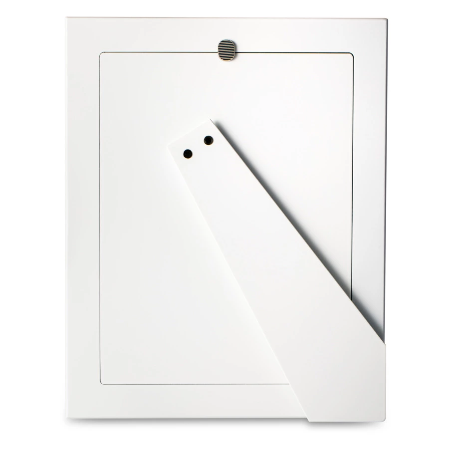 Рамка для фото Intersilver Твист 18x24 см, алюминий с посеребрением