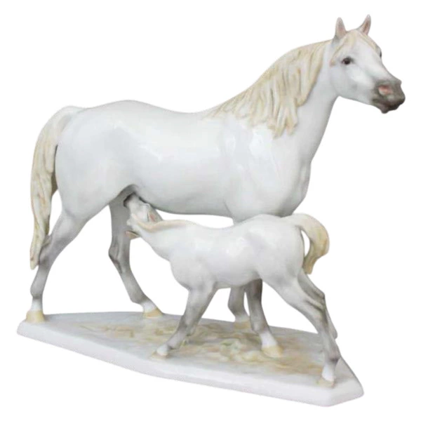 Фигурка Herend Материнская любовь 30 см, фарфор