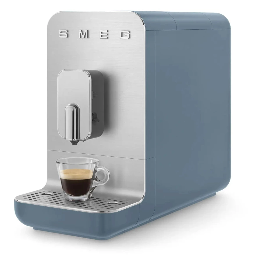 Кофемашина автоматическая SMEG BCC13SBMEU Collezione  с молочной системой, синий шторм