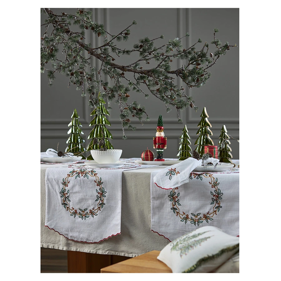 Дорожка на стол Tkano New Year Essential Festive wreath, 45х150 см, 100% хлопок