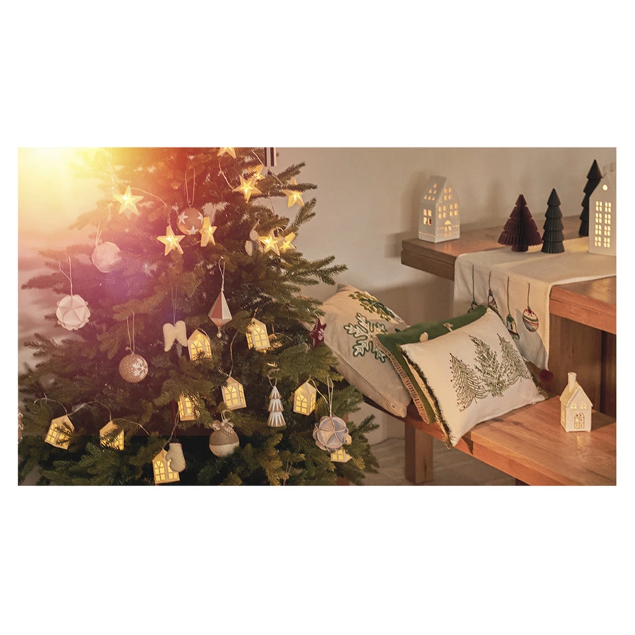 Подушка декоративная с вышивкой Tkano Snow flakes New Year Essential, 45х45 см, хлопок, полиэстер