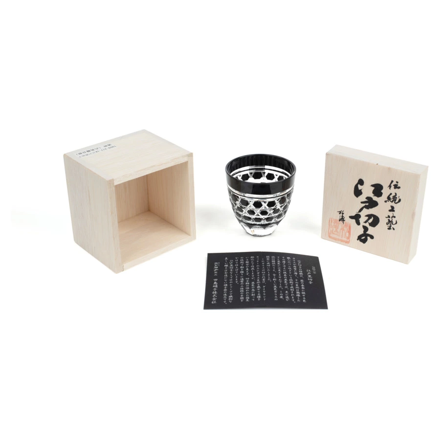 Рюмка с шестиугольным плетением Tajima Glass 75 мл, стекло, черная, деревянная коробка