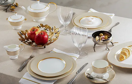 Narumi: японское искусство костяного фарфора для изысканной сервировки