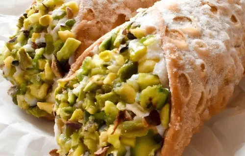 Канноли с фисташками