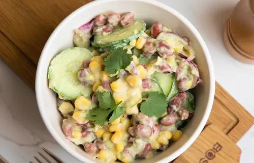 Салат с фасолью и кукурузой 