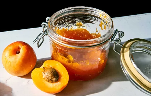 Варенье с абрикосами и грецким орехом