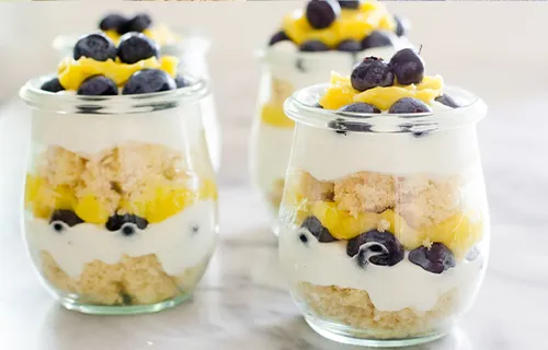 Чернично-лимонный трайфл